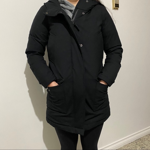 Aritzia Community Winter Coat - Picture 8 of 9